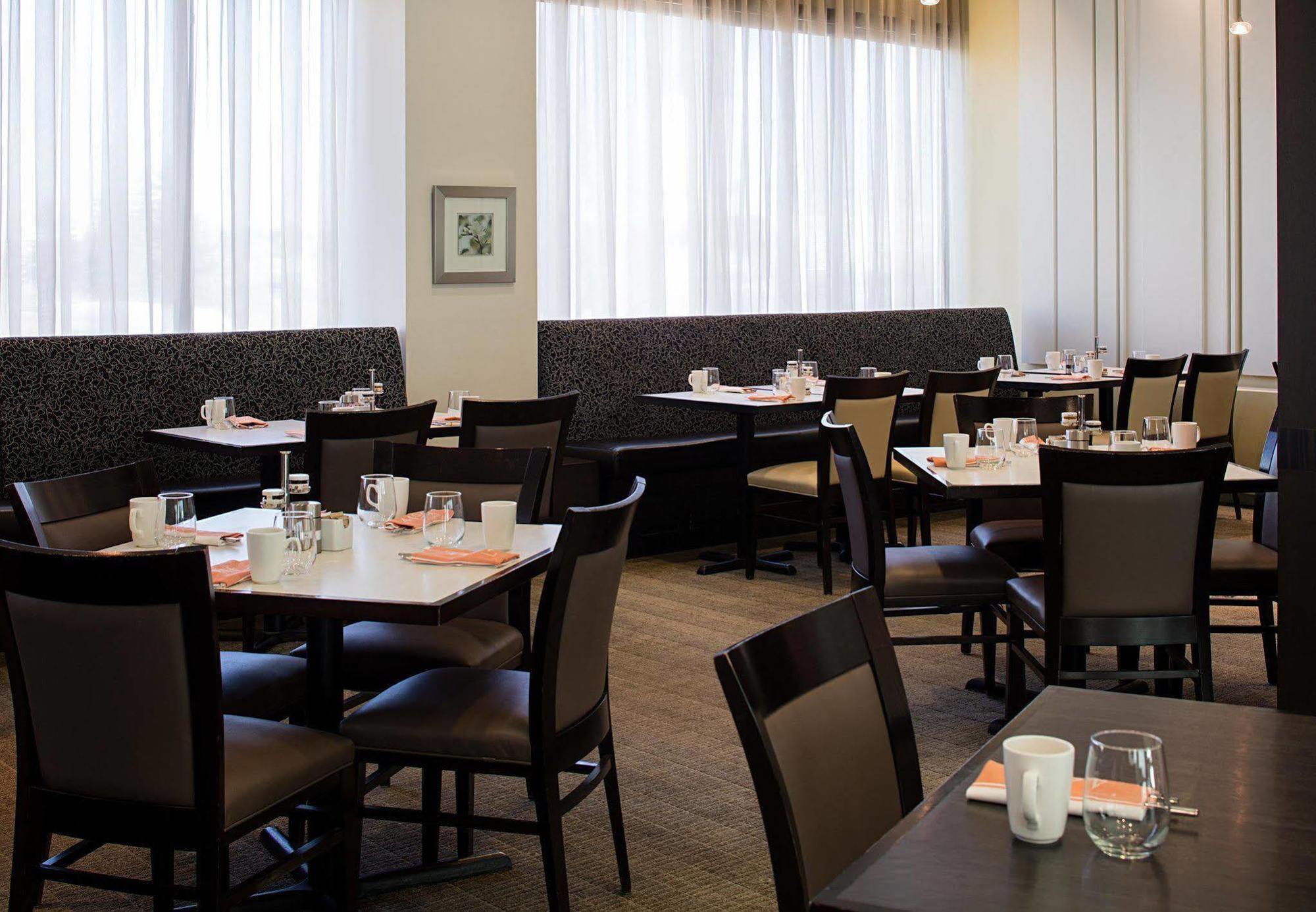 Delta Hotels By Marriott Edmonton South Conference Centre Εξωτερικό φωτογραφία